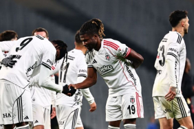 besiktas-fatih-karagumruk-deplasmanindan-3-puani-iki-golle-aldi.jpg