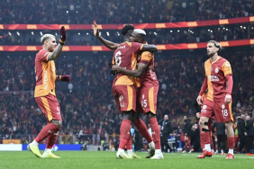 galatasaray-samsunsporu-3-2-maglup-ederek-liderligini-surdurdu.jpg