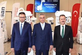 saglik-bakani-aselsan-mobil-dijital-rontgen-cihazi-teslimat-toreni-03122025-1.jpg