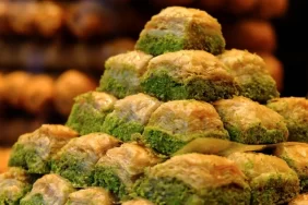 baktad-ramazan-ve-bayramda-baklavaya-zam-yapilmayacak-1771320733.webp.webp