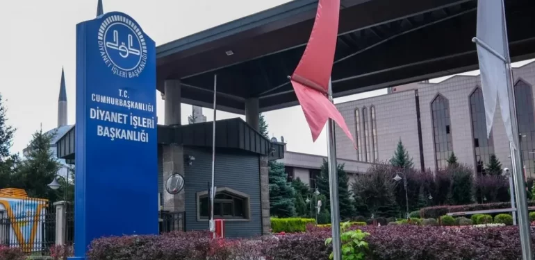 diyanet-isleri-baskanligi-3-bin-209-personel-alacak-Hx4OSGdj.webp.webp.webp